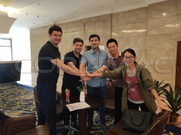 Uzbekistan customers visit our factory and sign the purchase contract